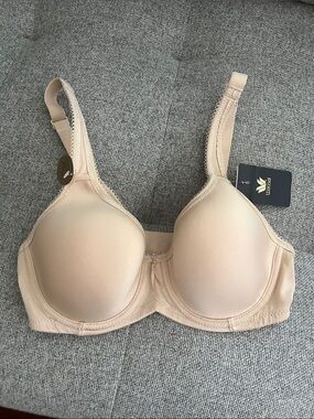 Wacoal Nude Smooth Molded Underwire Bra